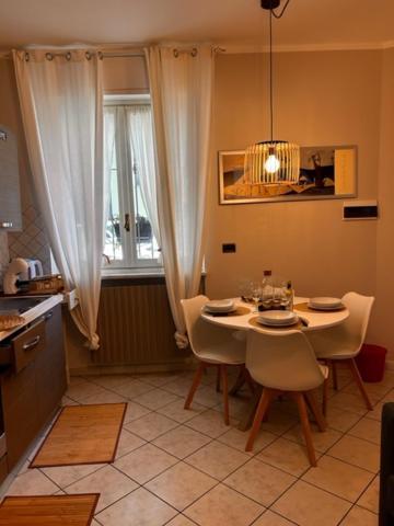 Appartement Bon Bon Del Viale-Con Posto Auto Privato à Asti Extérieur photo